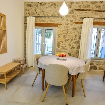 Апартаменты Thalassa Seaside *