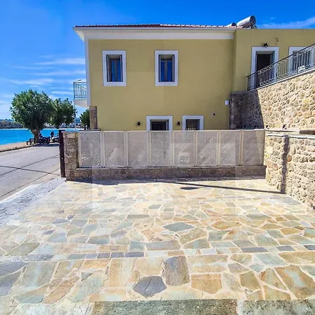 Thalassa Seaside Апартаменты
