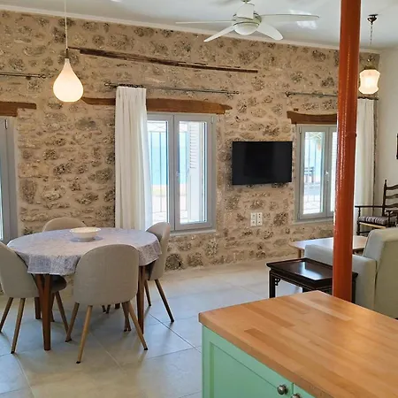 Апартаменты Thalassa Seaside *